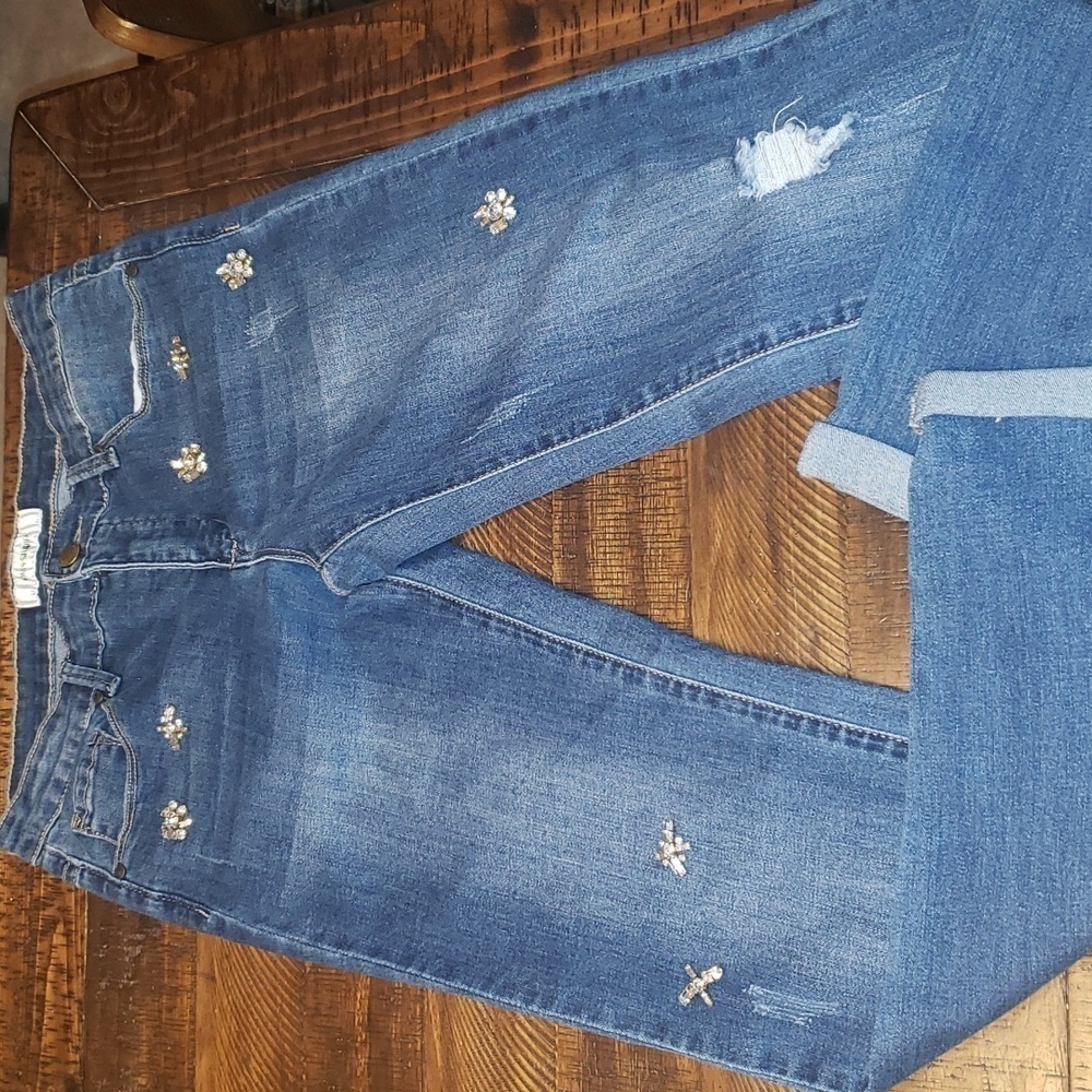 Jones Studio Womens Size 2 Distressed Jeans with BLING BLING 